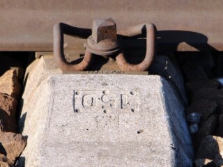 Railway Bull Head