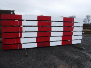 Red & WHite Baulk